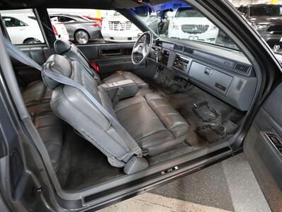 1986 Cadillac DeVille - Photo 26 - Addison, IL 60101