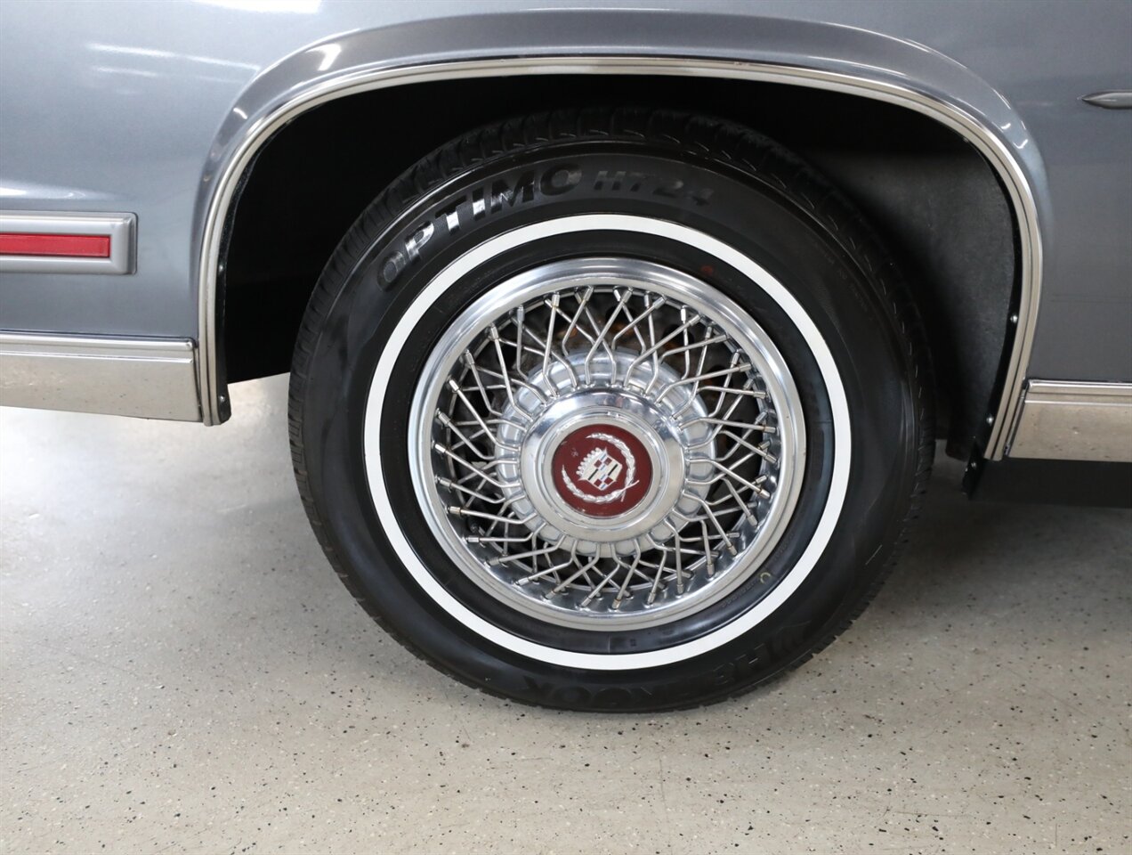 1986 Cadillac DeVille - Photo 53 - Addison, IL 60101