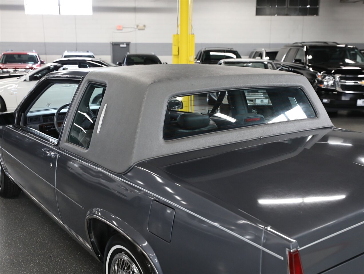 1986 Cadillac DeVille - Photo 20 - Addison, IL 60101