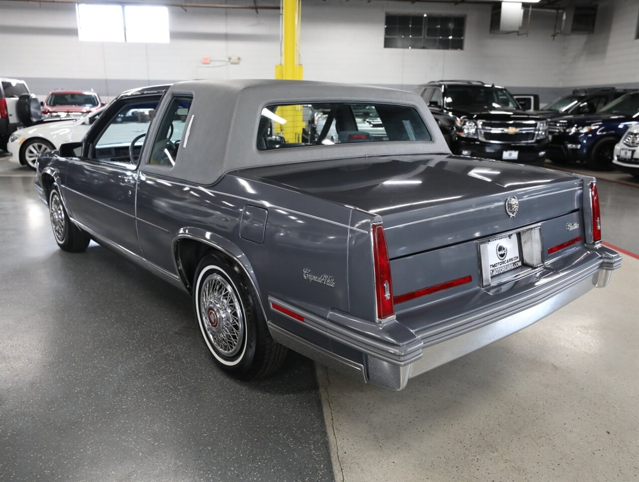 1986 Cadillac DeVille - Photo 18 - Addison, IL 60101