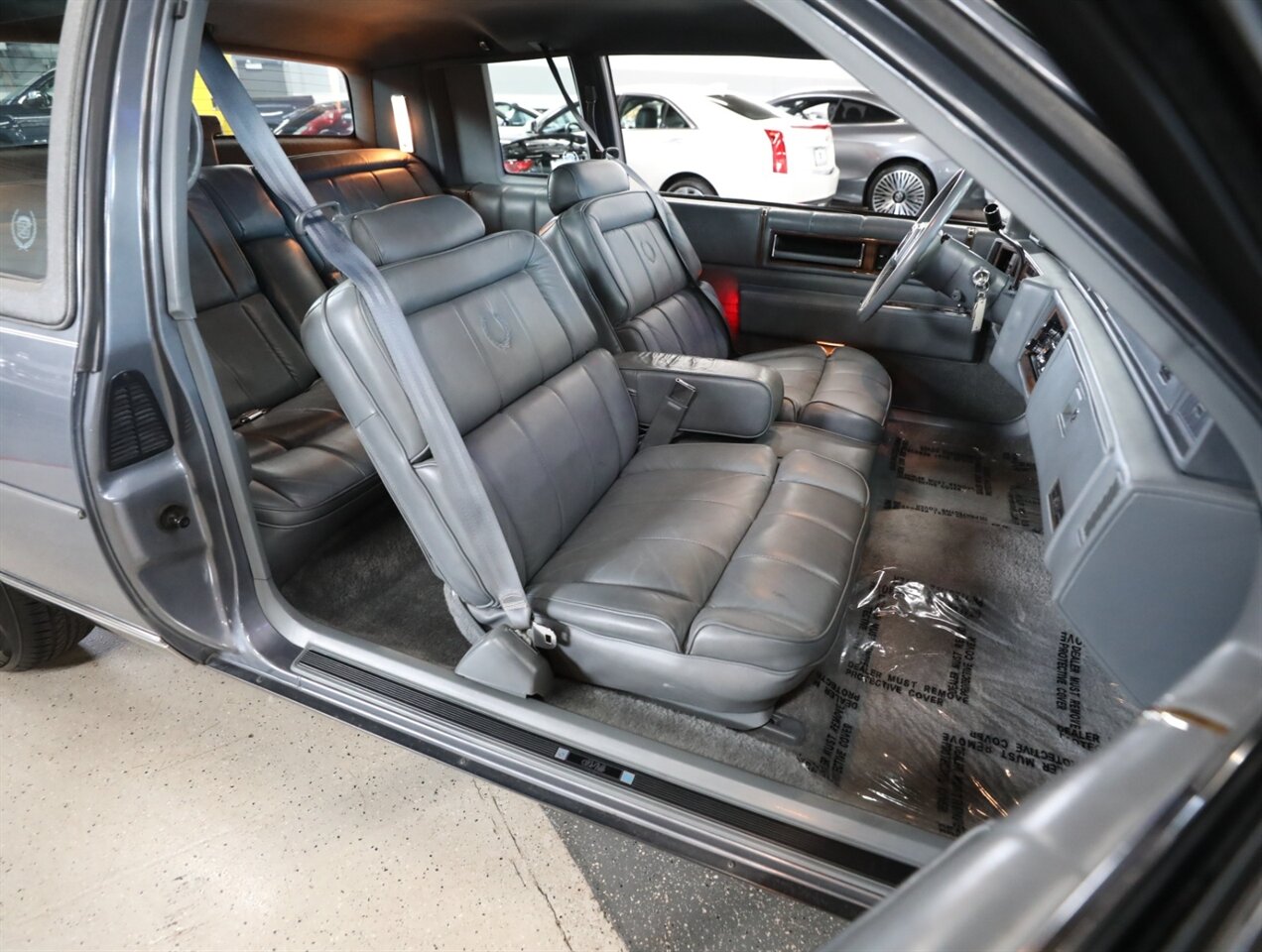 1986 Cadillac DeVille - Photo 27 - Addison, IL 60101