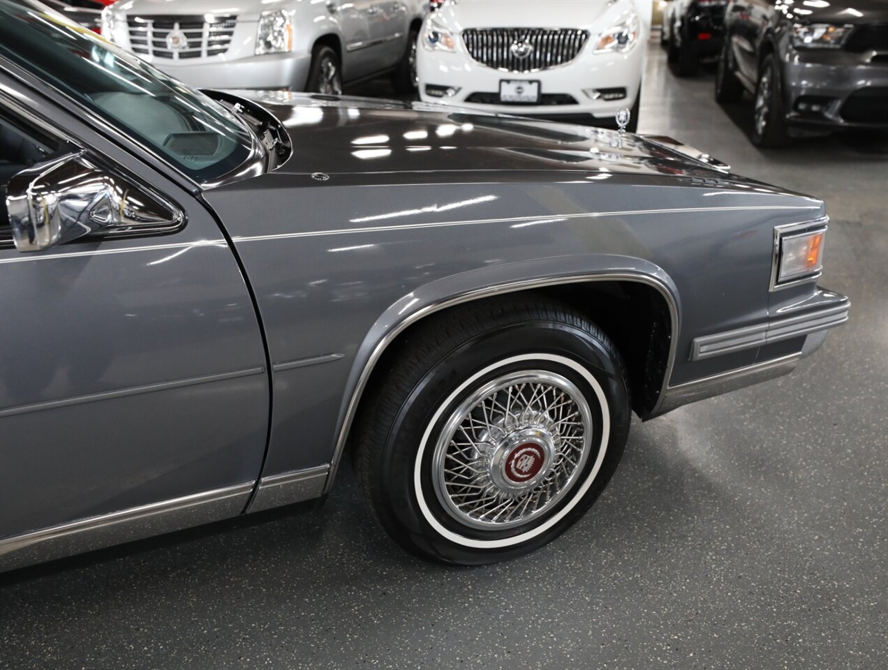 1986 Cadillac DeVille - Photo 11 - Addison, IL 60101