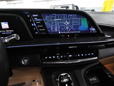 2023 Cadillac Escalade Premium Luxury 4WD   - Photo 40 - Addison, IL 60101
