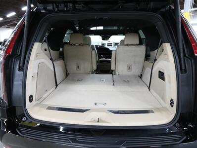 2023 Cadillac Escalade Premium Luxury 4WD   - Photo 25 - Addison, IL 60101