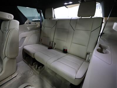2023 Cadillac Escalade Premium Luxury 4WD   - Photo 27 - Addison, IL 60101