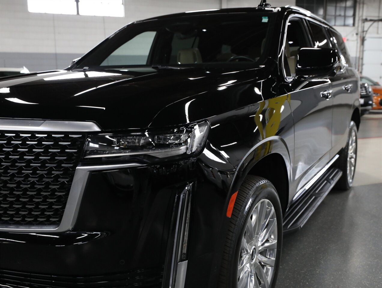 2023 Cadillac Escalade Premium Luxury photo 2