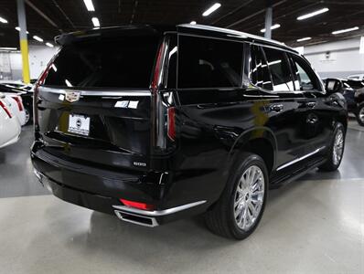 2023 Cadillac Escalade Premium Luxury 4WD   - Photo 9 - Addison, IL 60101