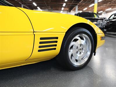 1994 Chevrolet Corvette   - Photo 12 - Addison, IL 60101