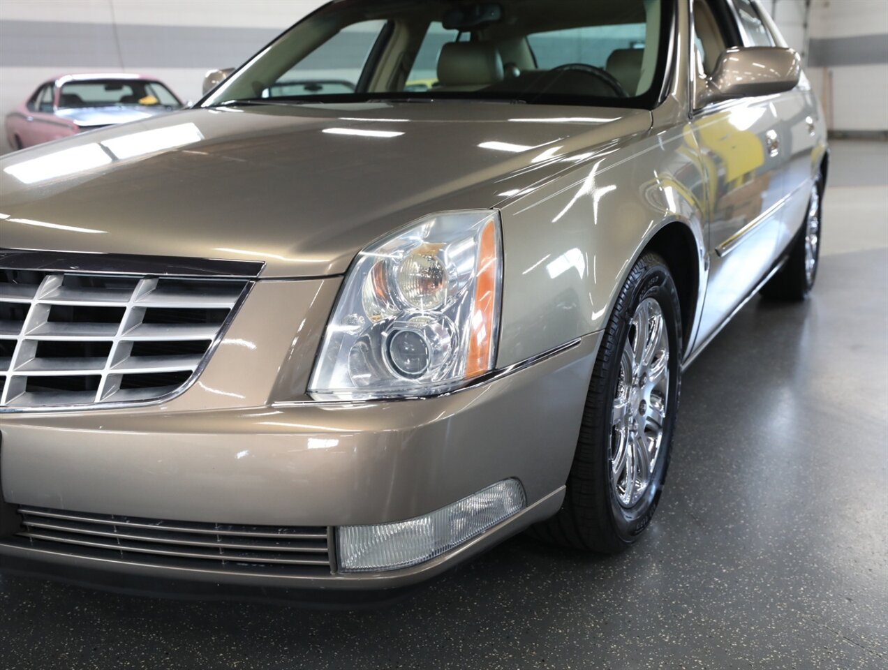 2007 Cadillac DTS Luxury I - Photo 5 - Addison, IL 60101