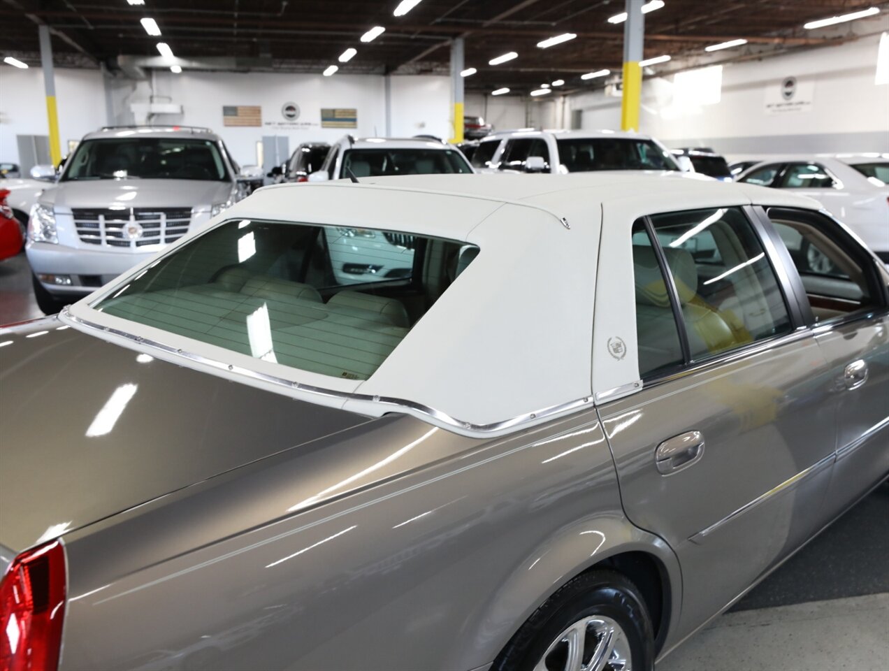 2007 Cadillac DTS Luxury I - Photo 10 - Addison, IL 60101