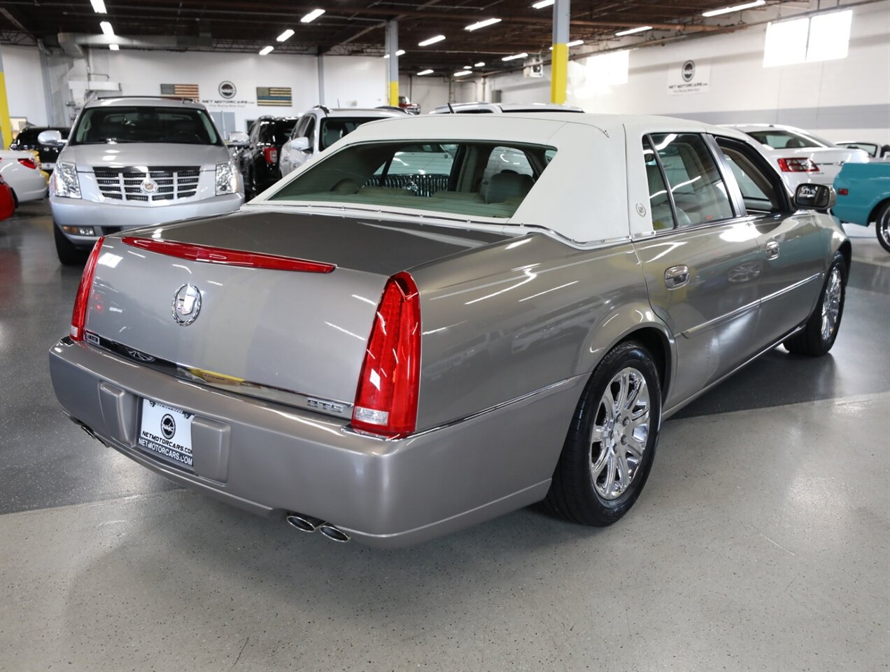 2007 Cadillac DTS Luxury I - Photo 9 - Addison, IL 60101