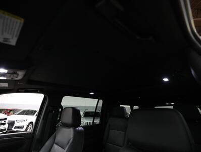 2023 Chevrolet Suburban Z71 4X4   - Photo 35 - Addison, IL 60101