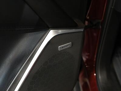 2018 Cadillac Escalade Premium Luxury 4WD   - Photo 34 - Addison, IL 60101