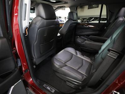 2018 Cadillac Escalade Premium Luxury 4WD   - Photo 29 - Addison, IL 60101