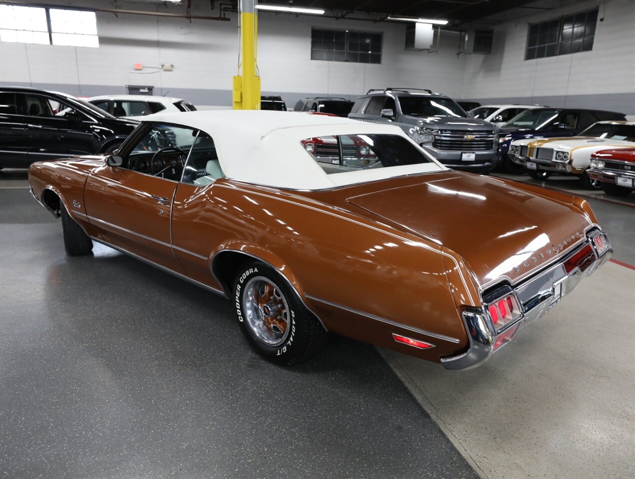 1972 Oldsmobile Cutlass Convertible - Photo 59 - Addison, IL 60101
