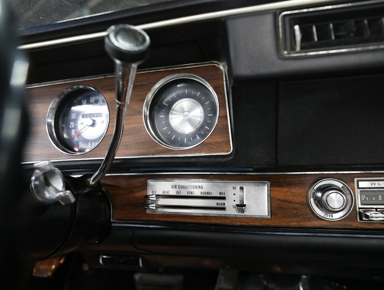1972 Oldsmobile Cutlass Convertible - Photo 48 - Addison, IL 60101