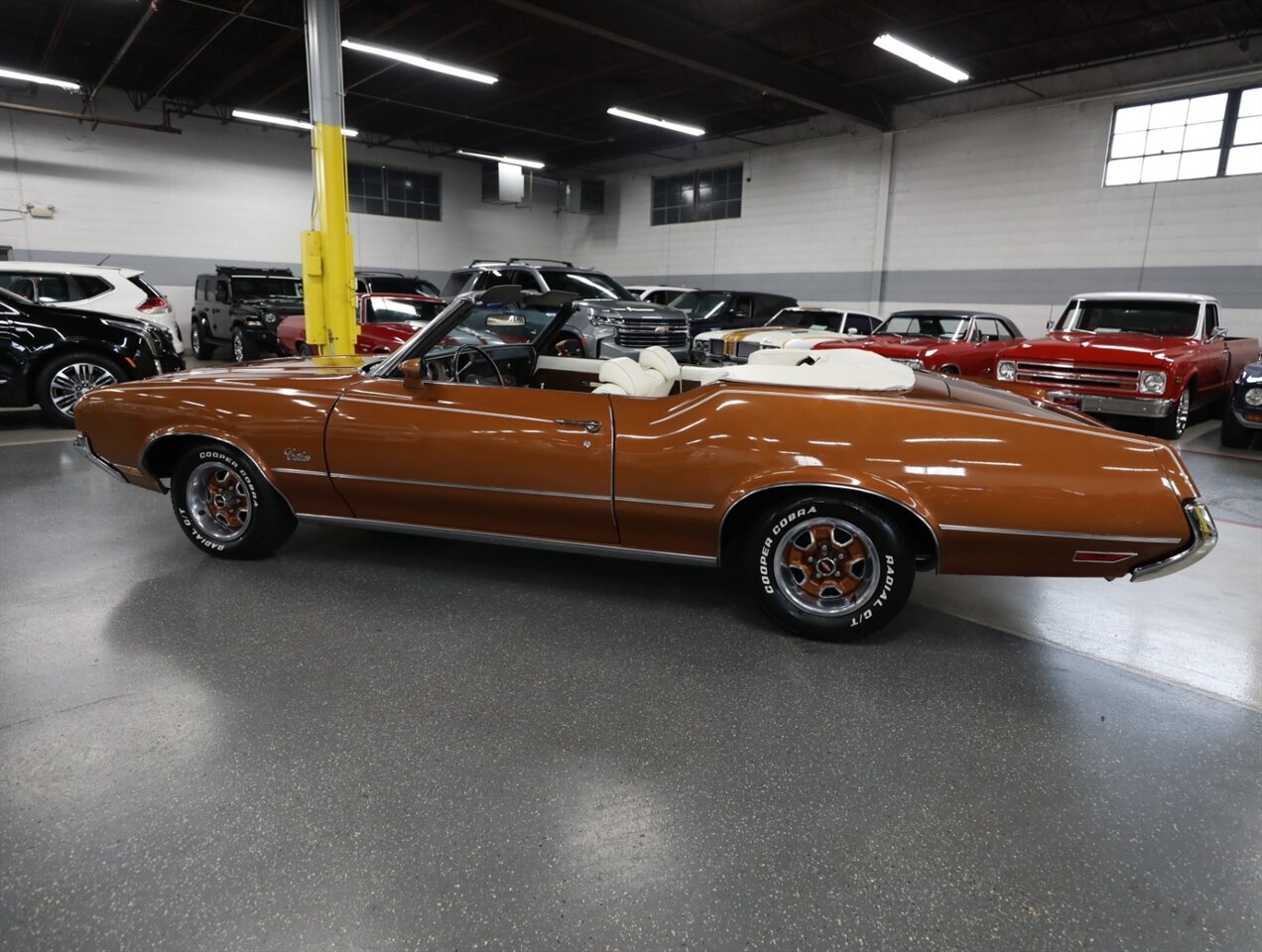 1972 Oldsmobile Cutlass Convertible - Photo 23 - Addison, IL 60101