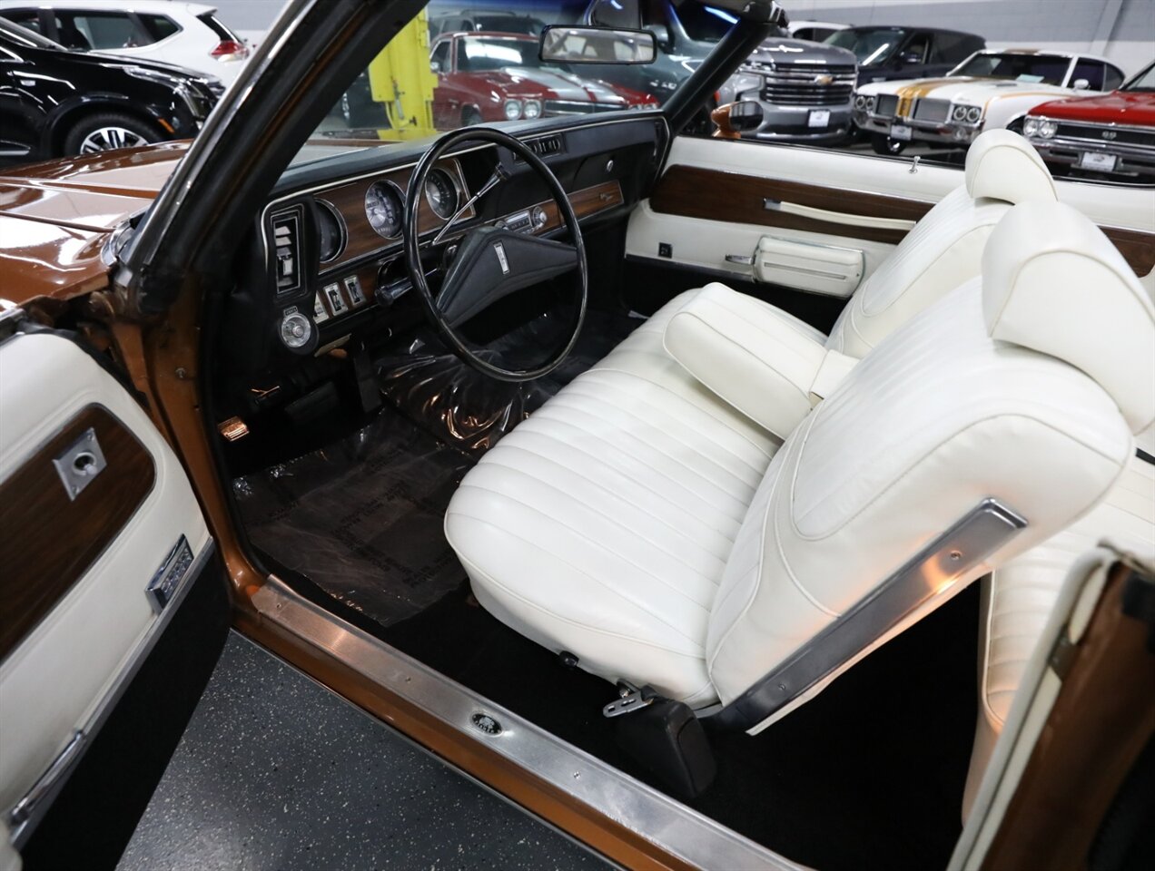 1972 Oldsmobile Cutlass Convertible - Photo 42 - Addison, IL 60101