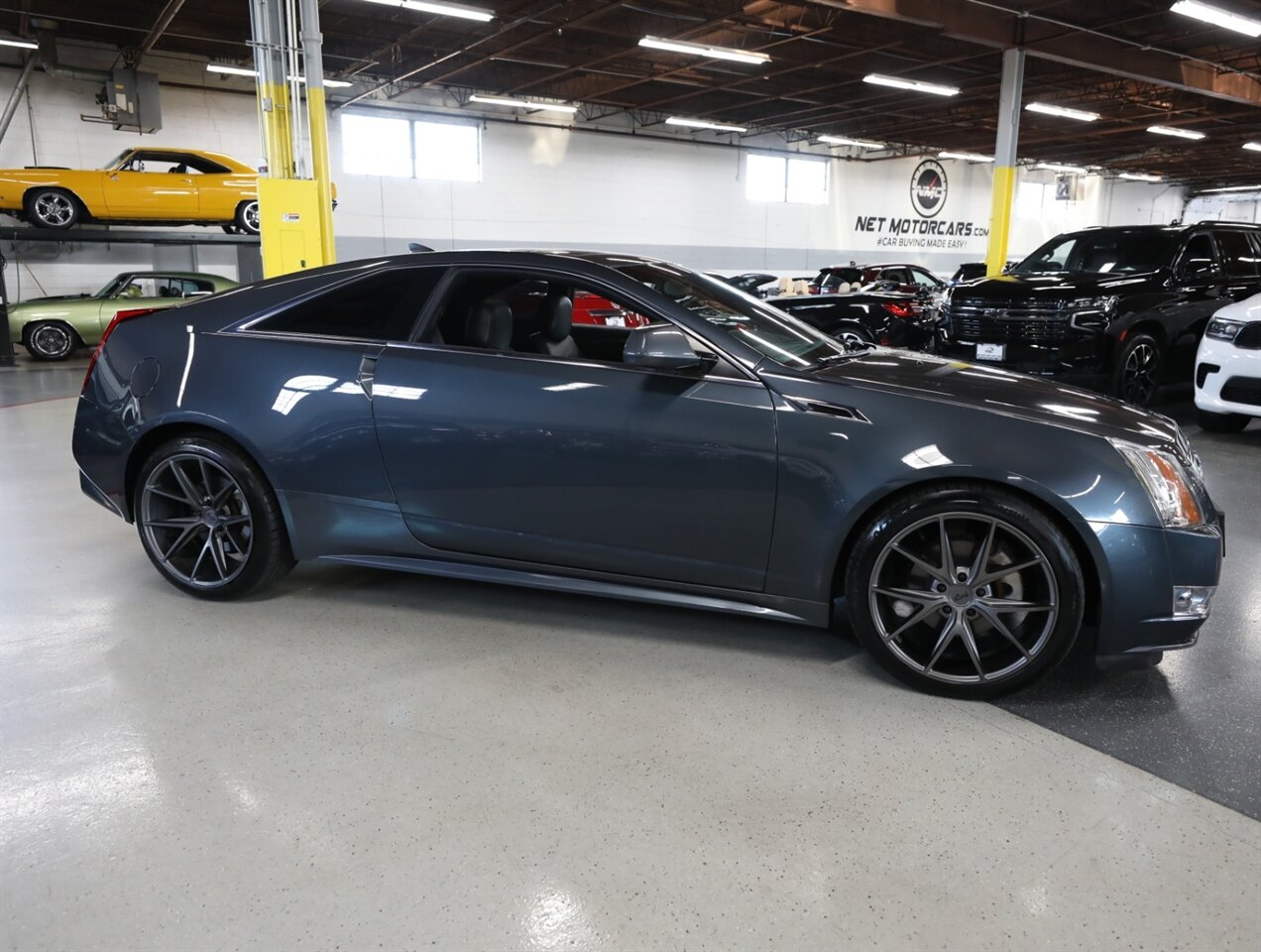 2012 Cadillac CTS 3.6L Performance AWD - Photo 8 - Addison, IL 60101