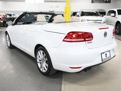 2013 Volkswagen Eos Komfort SULEV   - Photo 22 - Addison, IL 60101