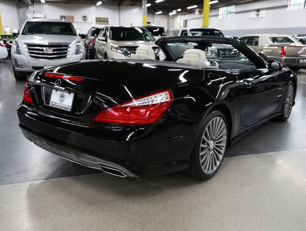 2016 Mercedes-Benz SL 550 - Photo 10 - Addison, IL 60101