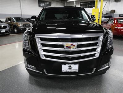 2018 Cadillac Escalade Luxury 4WD - Photo 6 - Addison, IL 60101