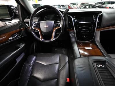 2018 Cadillac Escalade Luxury 4WD - Photo 31 - Addison, IL 60101