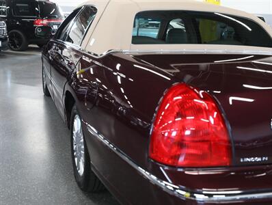 2008 Lincoln Town Car Signature Limited   - Photo 13 - Addison, IL 60101