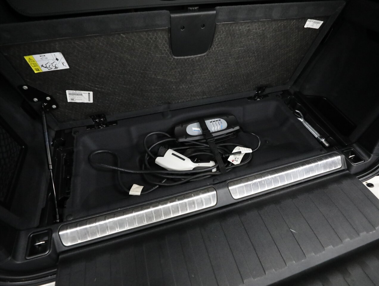 2016 BMW X5 xDrive40e - Photo 27 - Addison, IL 60101