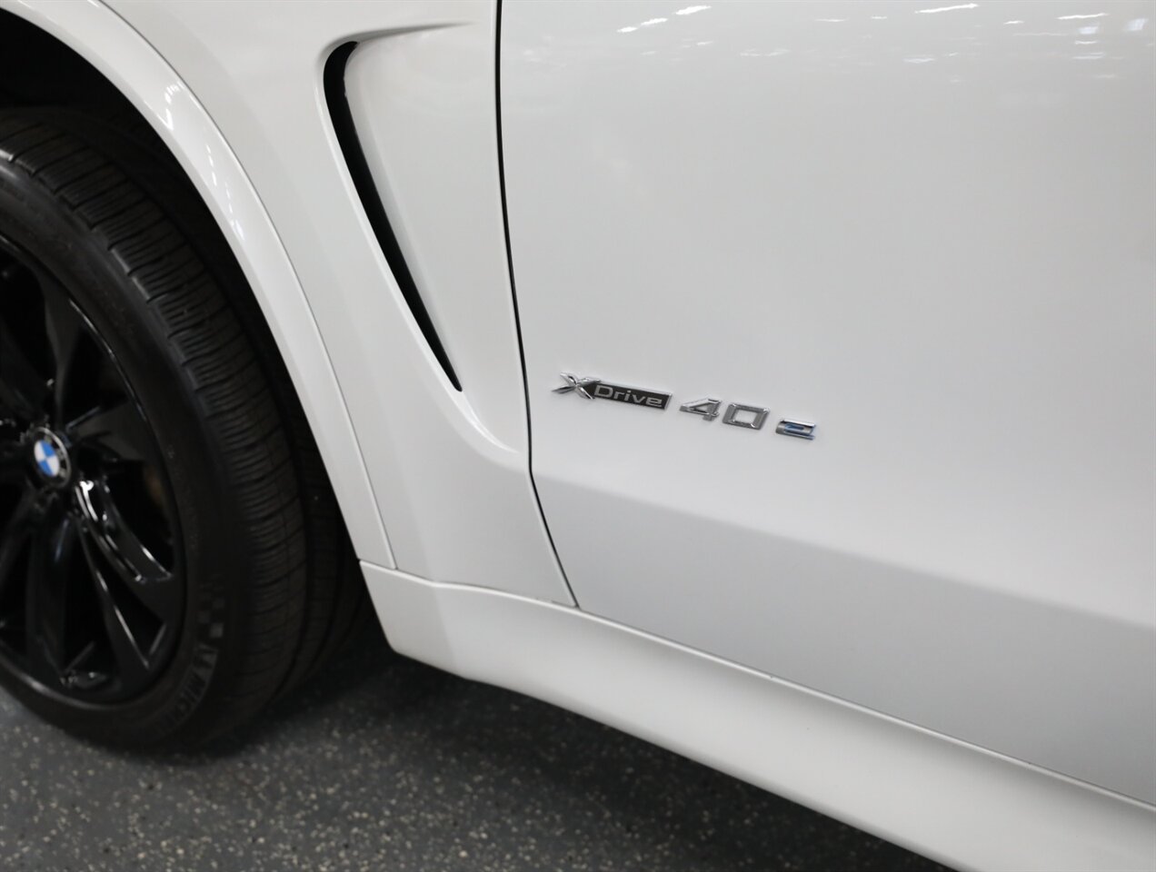 2016 BMW X5 xDrive40e - Photo 18 - Addison, IL 60101