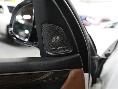 2016 BMW X5 xDrive40e - Photo 35 - Addison, IL 60101