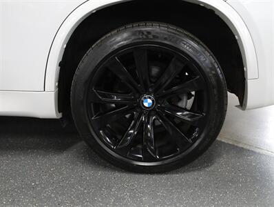 2016 BMW X5 xDrive40e - Photo 52 - Addison, IL 60101