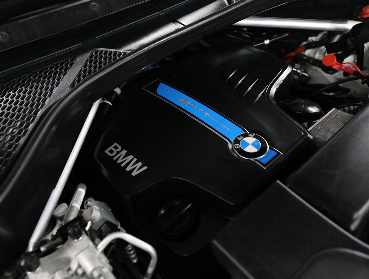 2016 BMW X5 xDrive40e - Photo 58 - Addison, IL 60101