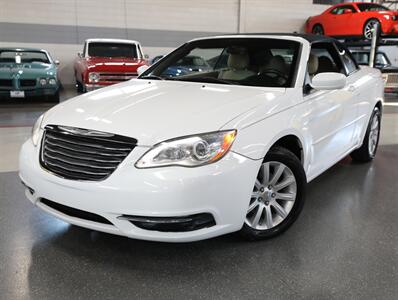 2014 Chrysler 200 Touring - Photo 34 - Addison, IL 60101