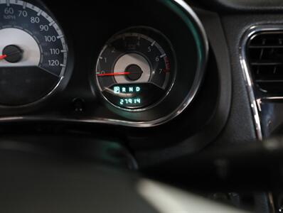 2014 Chrysler 200 Touring - Photo 32 - Addison, IL 60101