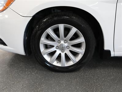 2014 Chrysler 200 Touring - Photo 40 - Addison, IL 60101
