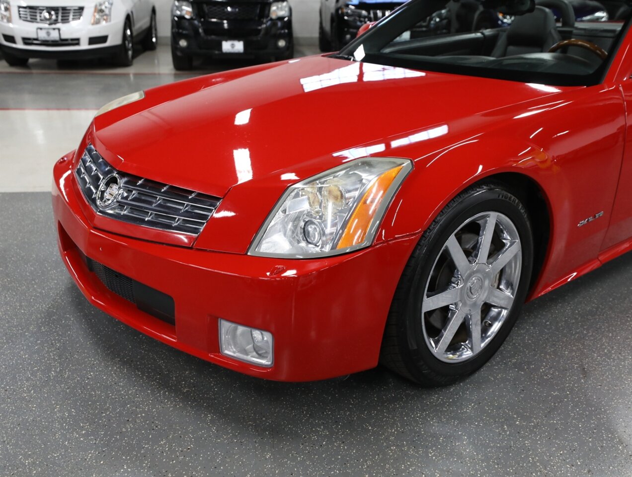 2007 Cadillac XLR Passion Red Limited Editi - Photo 3 - Addison, IL 60101