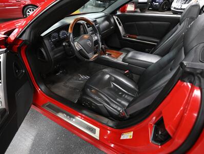 2007 Cadillac XLR Passion Red Limited Editi - Photo 26 - Addison, IL 60101