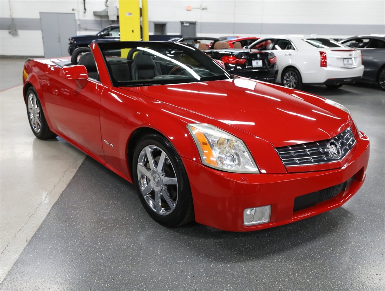 2007 Cadillac XLR Passion Red Limited Editi - Photo 7 - Addison, IL 60101