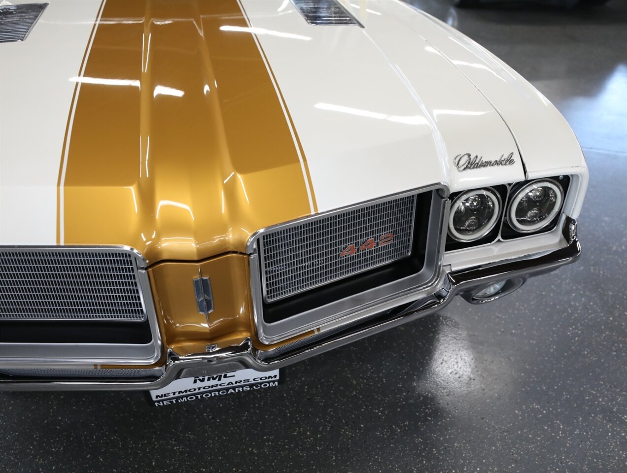 1972 Oldsmobile Cutlass 442 - Photo 9 - Addison, IL 60101