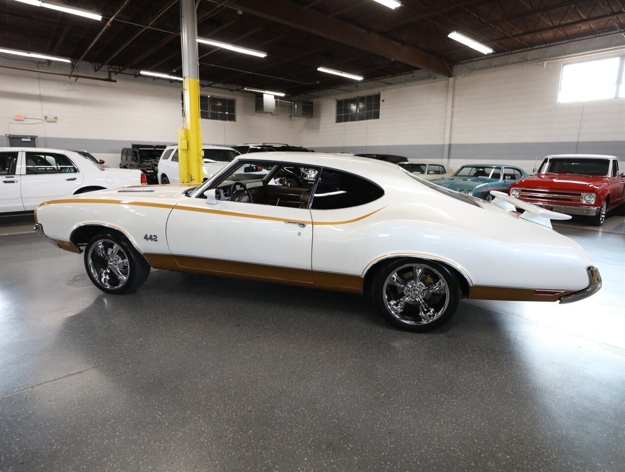 1972 Oldsmobile Cutlass 442 - Photo 32 - Addison, IL 60101