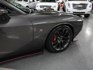 2022 Dodge Challenger R/T Scat Pack Shaker 392   - Photo 11 - Addison, IL 60101
