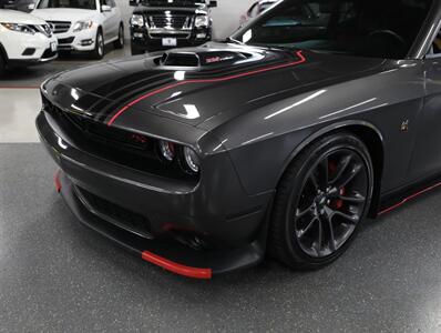 2022 Dodge Challenger R/T Scat Pack Shaker 392   - Photo 3 - Addison, IL 60101