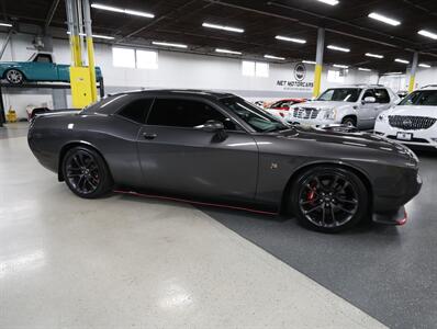2022 Dodge Challenger R/T Scat Pack Shaker 392   - Photo 13 - Addison, IL 60101