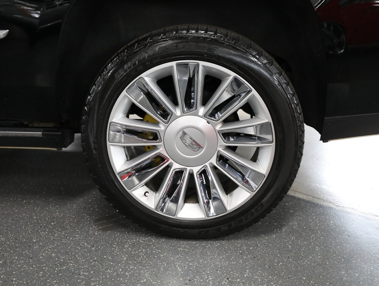 2016 Cadillac Escalade Platinum 4WD - Photo 50 - Addison, IL 60101