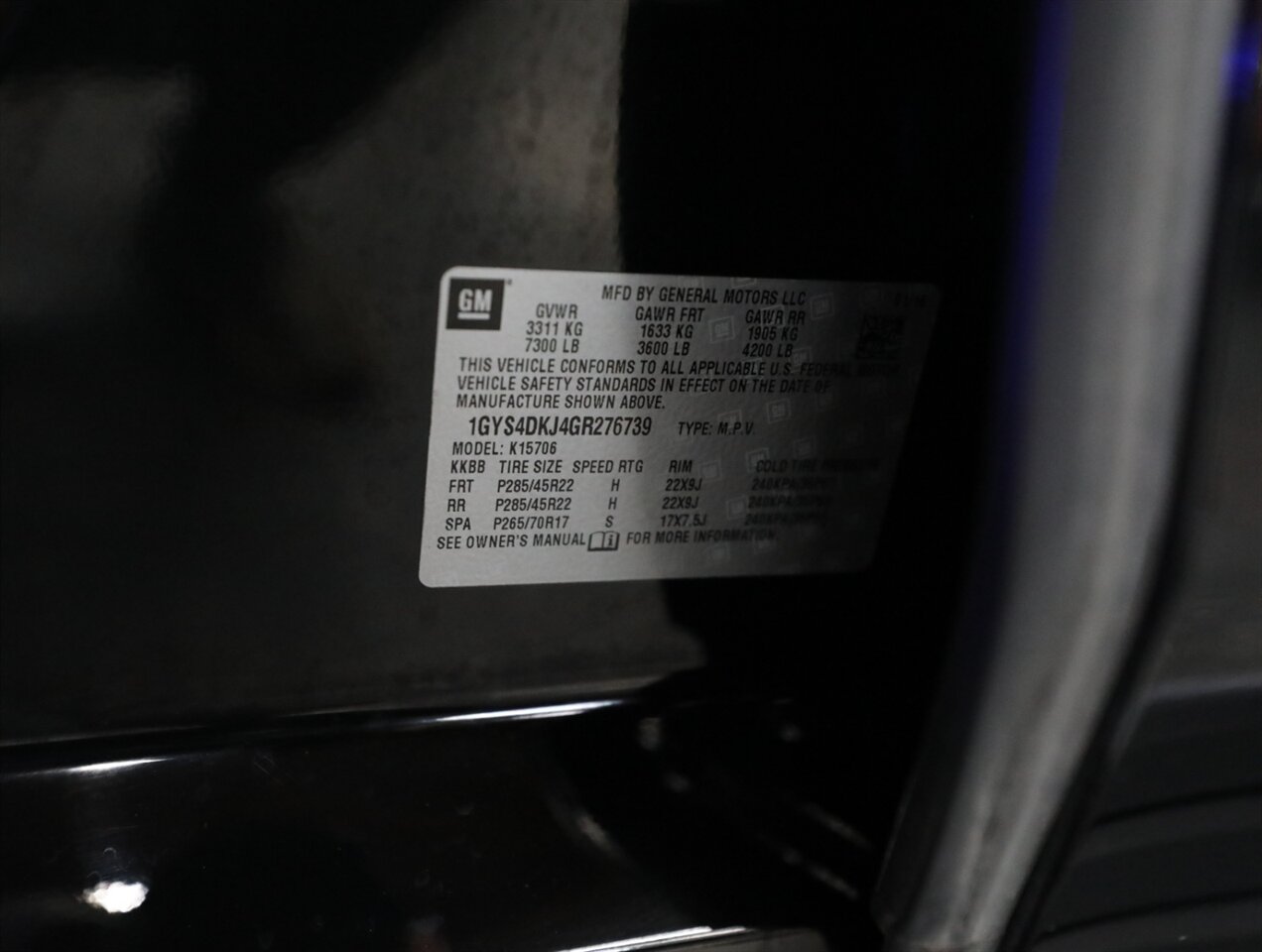 2016 Cadillac Escalade Platinum 4WD - Photo 49 - Addison, IL 60101