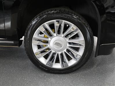 2016 Cadillac Escalade Platinum 4WD - Photo 52 - Addison, IL 60101