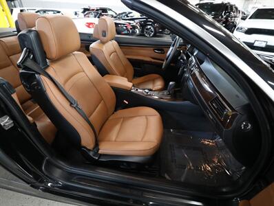2011 BMW 3 Series 328i Convertible - Photo 18 - Addison, IL 60101