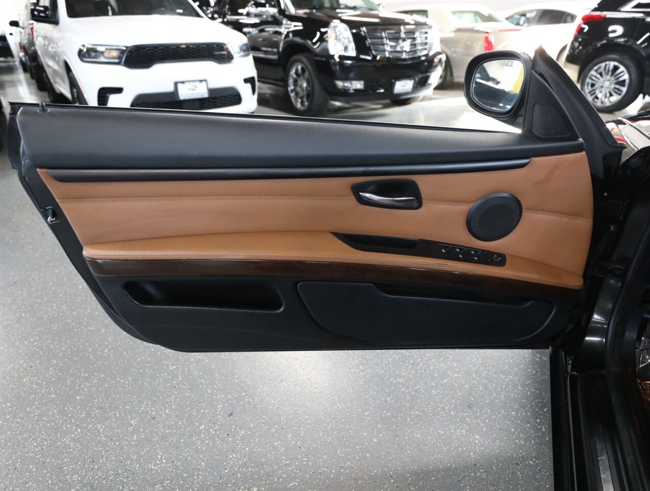 2011 BMW 3 Series 328i Convertible - Photo 23 - Addison, IL 60101