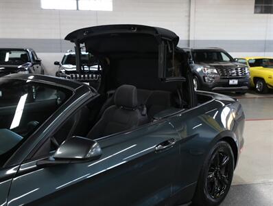 2016 Ford Mustang V6 Convertible   - Photo 35 - Addison, IL 60101
